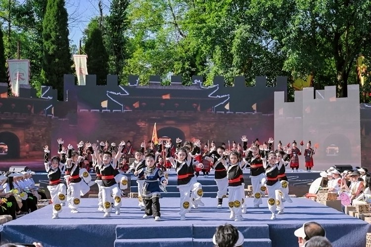 合川区2025年学前教育月启动