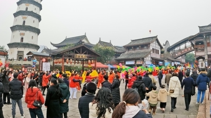 首个“非遗”春节 合川接待游客165万人次