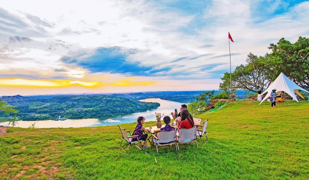 图片新闻|霞染江湾