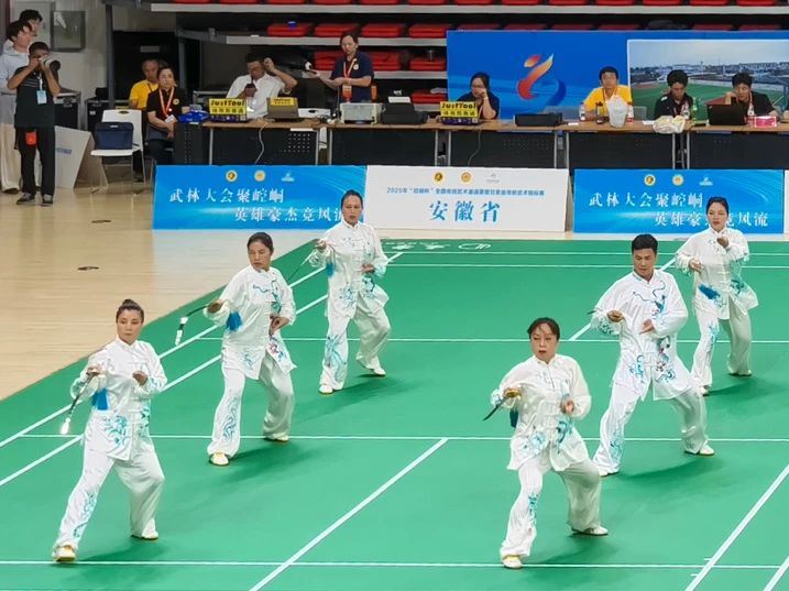 祝贺！合川武术健儿陈小林在全国大赛中获1冠1亚！