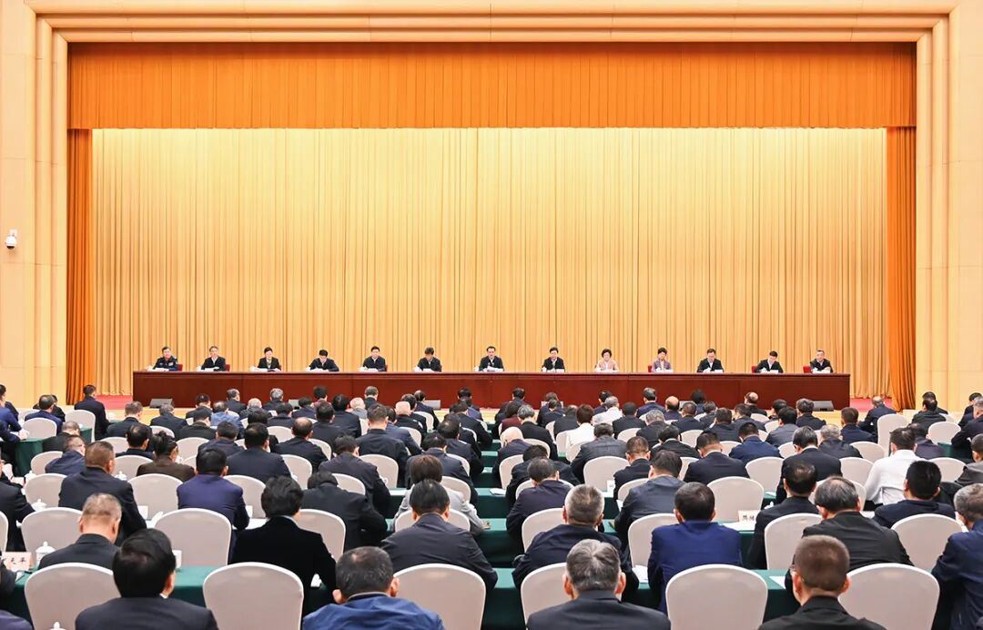 市委召开全市领导干部会议 传达学习贯彻党的二十届四中全会精神 袁家军主持并讲话 胡衡华王炯程丽华出席