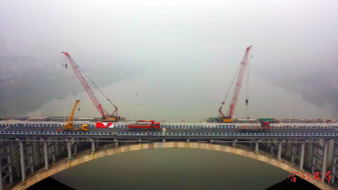 涪江二桥半幅通车，原公交线路恢复正常运行！