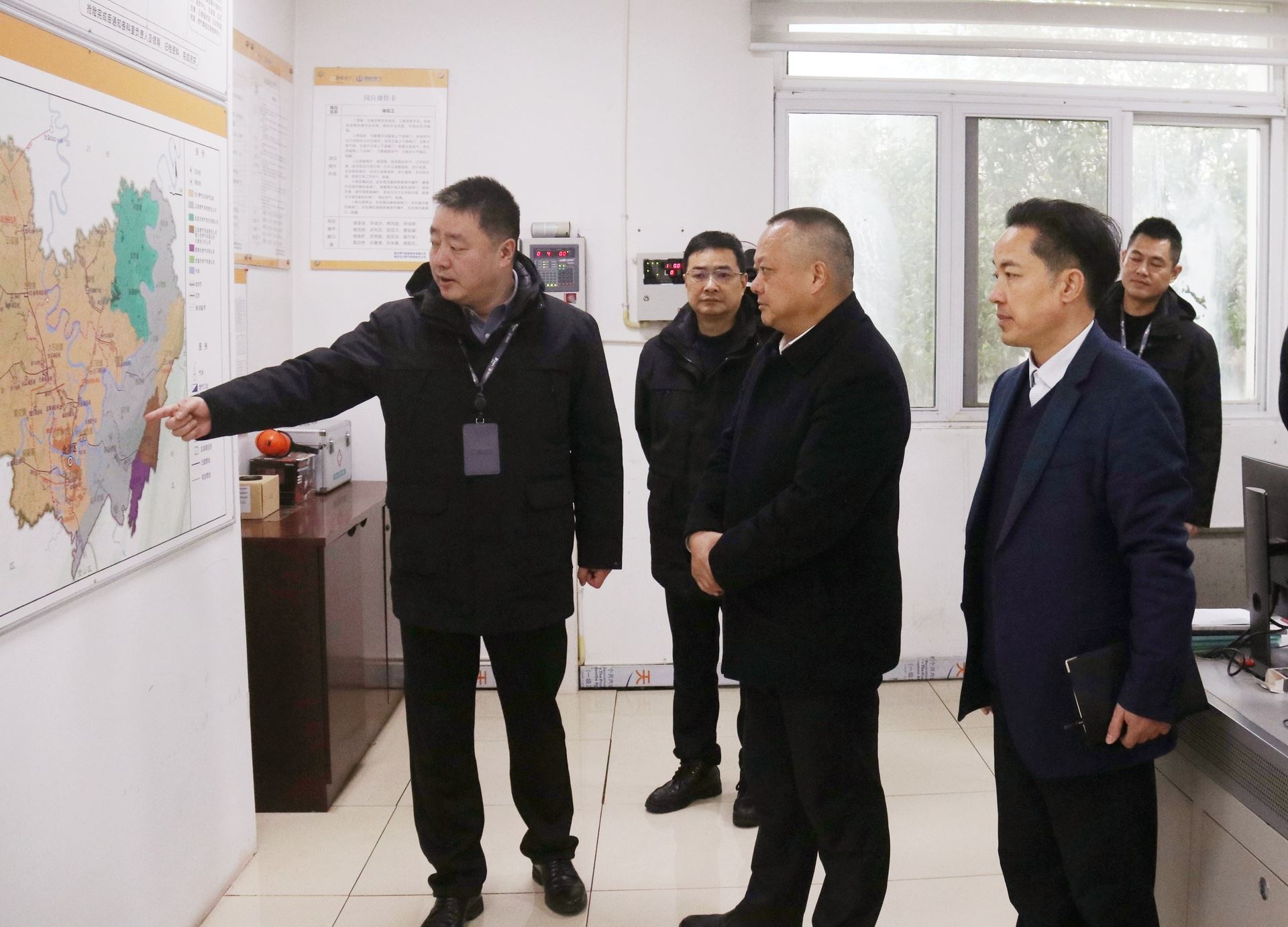 陈桥带队开展2026年元旦节前安全生产检查