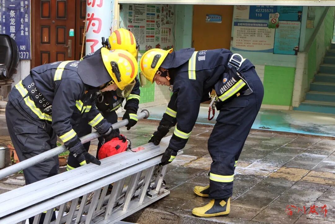 南津街街道消防演练，检验应急响应“真功夫”！